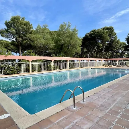 Apartment Salles 9