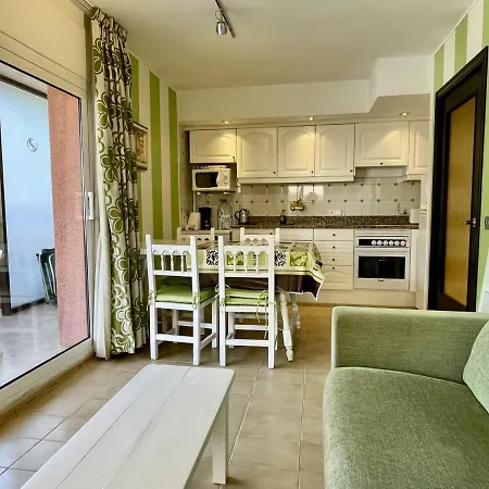 Apartment Salles 9 *